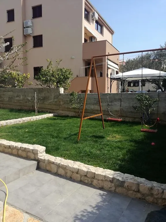 Apartments Lili Zadar
